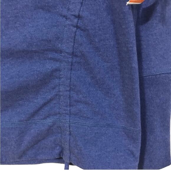 Lucy Blue Lean and Mean Cinch Pullover
Funnel Neck Sweatshirt Size Small - Picture 6 of 9